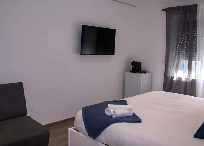 Loft 게스트하우스 *